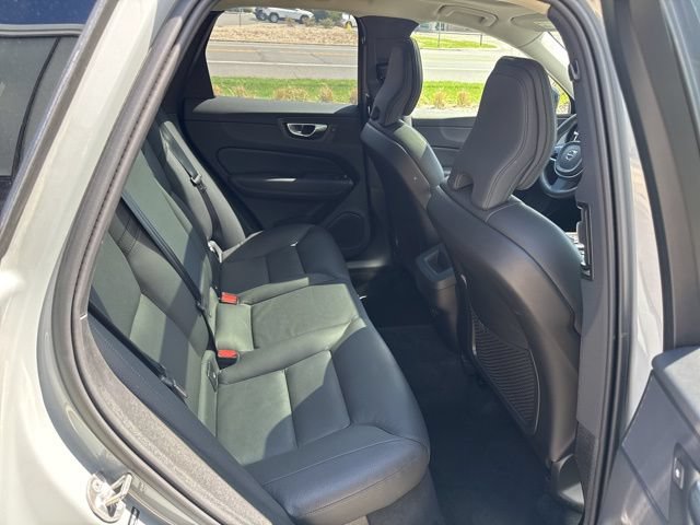Certified 2025 Volvo XC60 B5 Plus AWD/4WD image 13