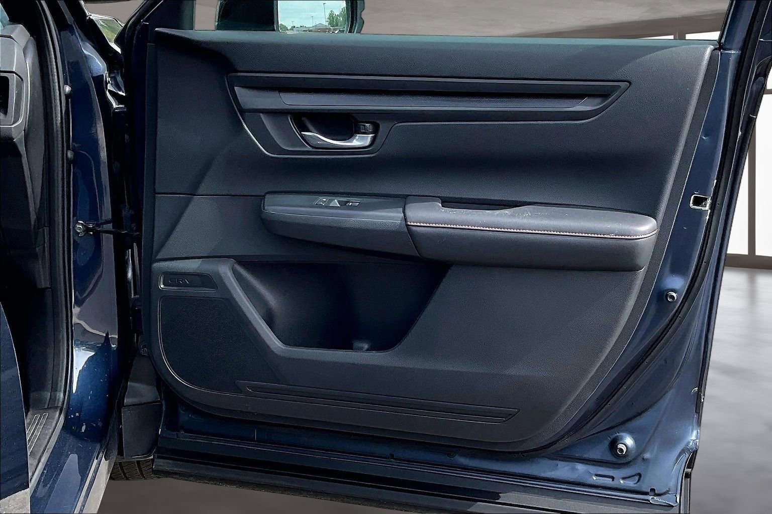 Used 2025 Honda CR-V Sport-L image 28