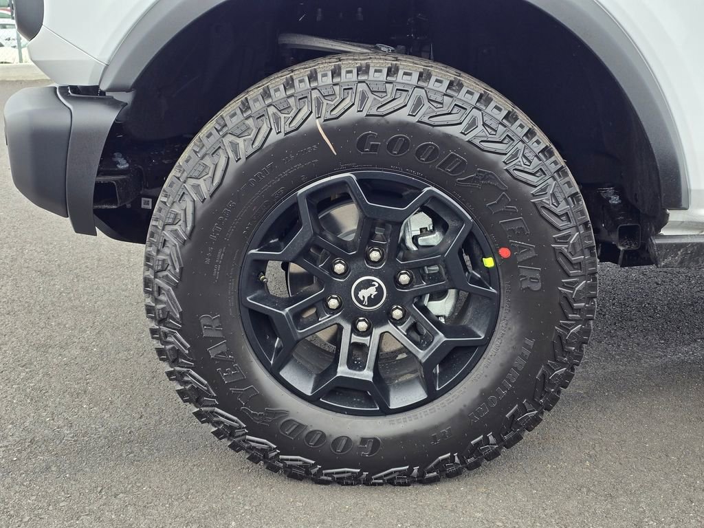 New 2026 Ford Bronco Badlands image 6