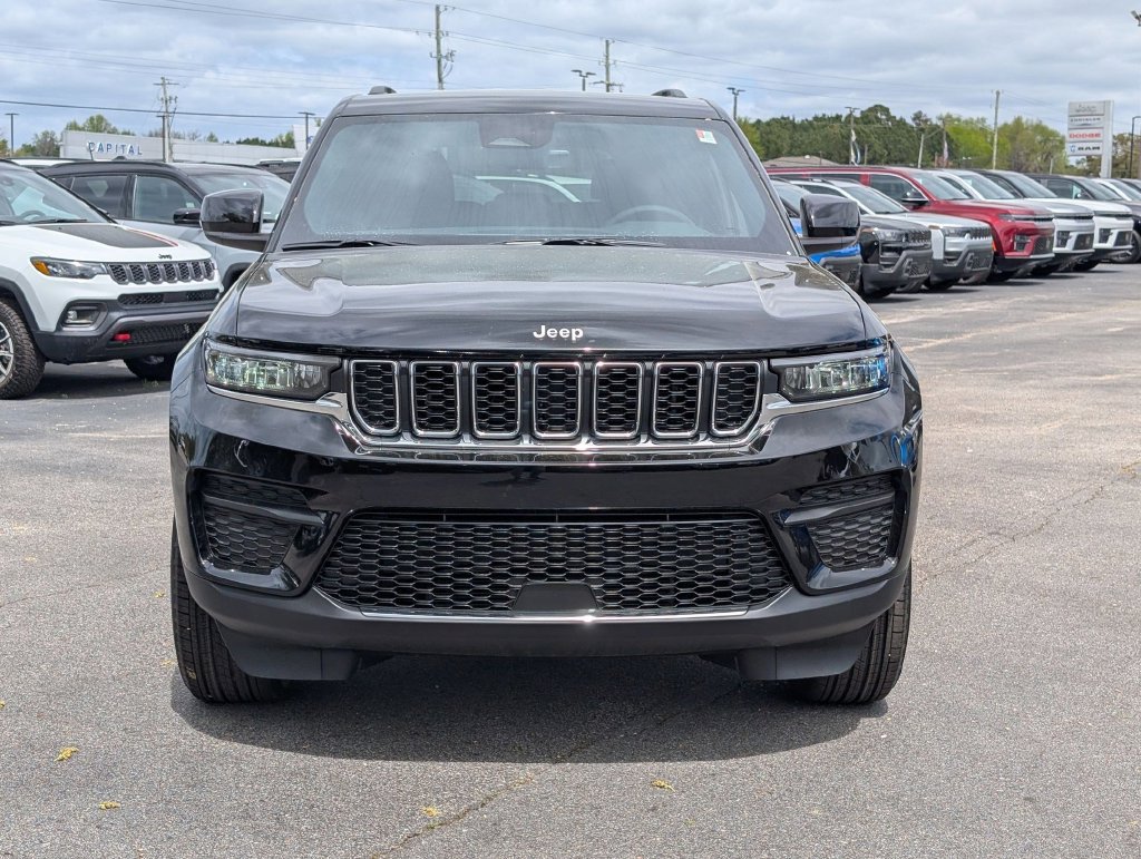 New 2026 Jeep Grand Cherokee Laredo AWD/4WD image 3