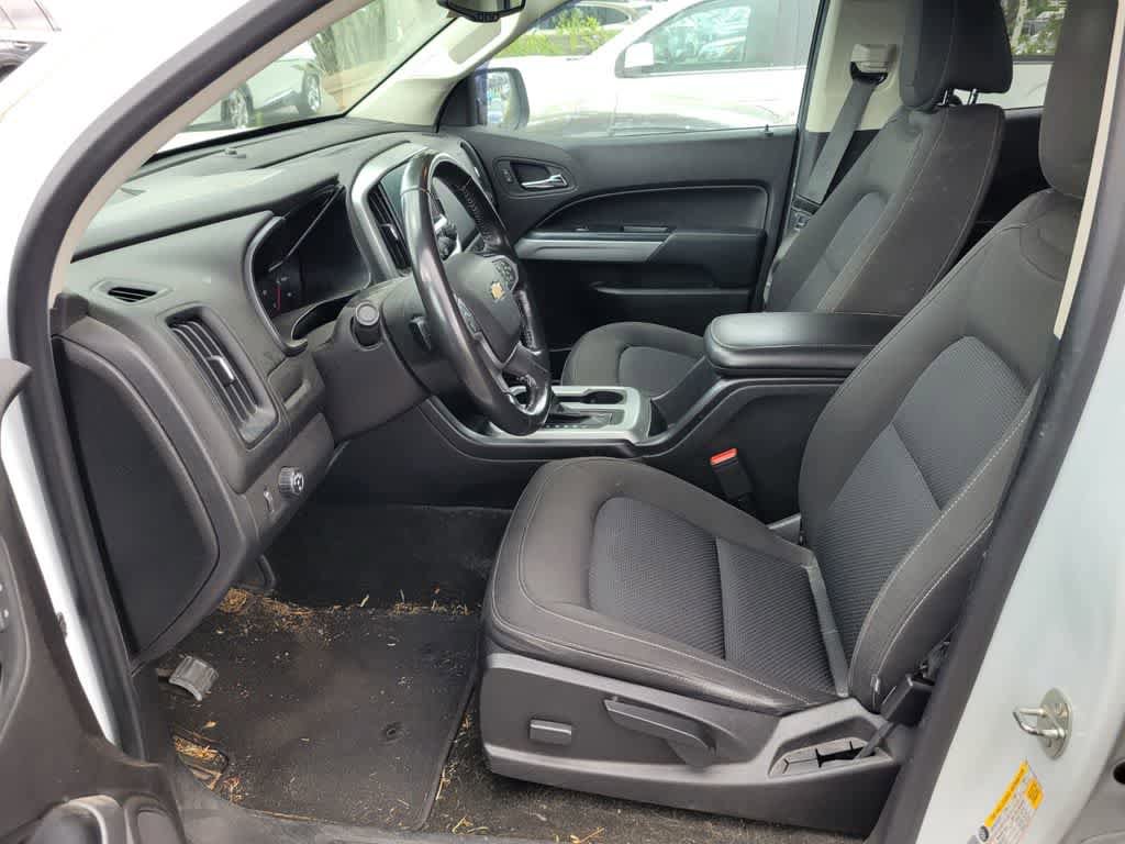 Used 2017 Chevrolet Colorado LT w/ LT Convenience Package RWD image 3
