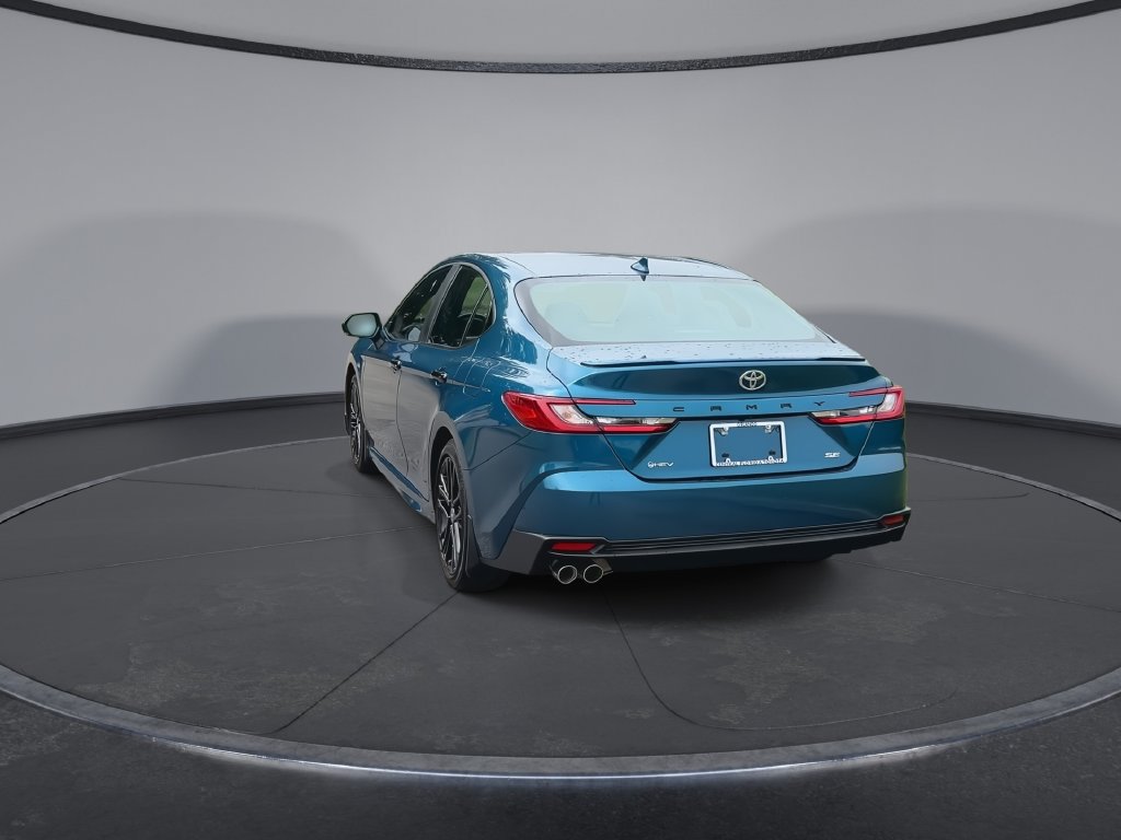Used 2025 Toyota Camry SE FWD image 7