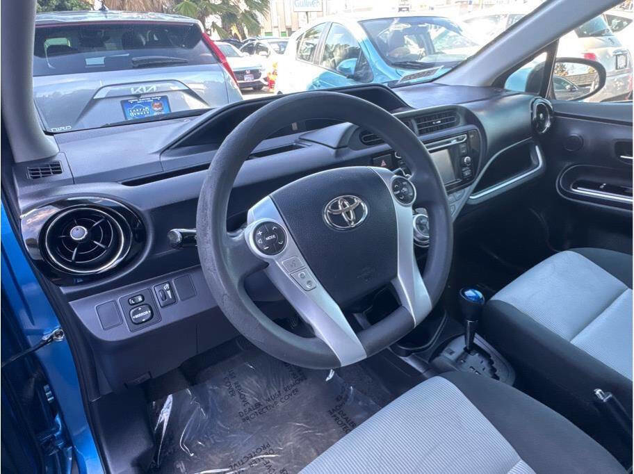 Used 2015 Toyota Prius C Three image 9