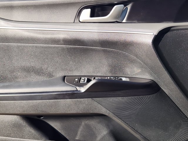 Used 2024 Kia K5 LXS image 23