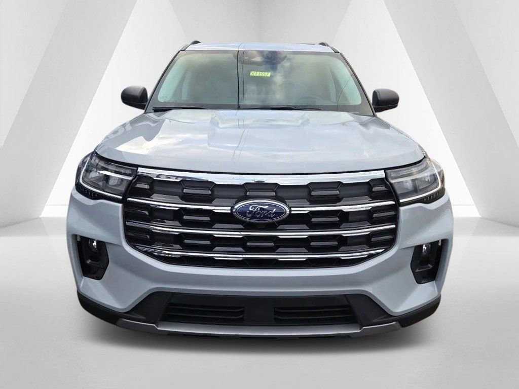 New 2026 Ford Explorer Active w/ Active Comfort Package image 2