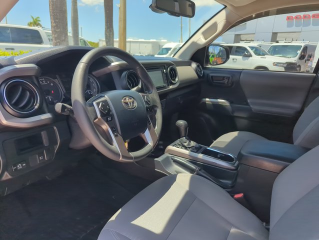 Used 2019 Toyota Tacoma SR5 RWD image 5