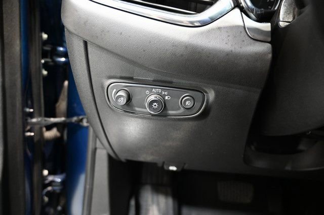 Used 2021 Chevrolet Equinox Premier w/ LPO, Floor Liner Package image 22