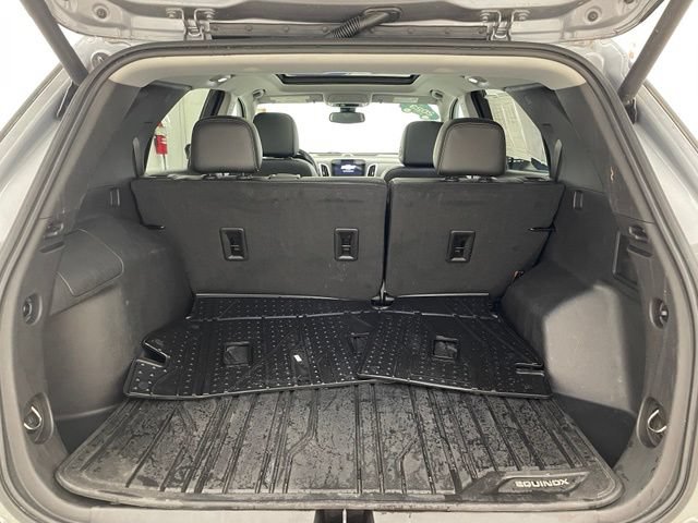 Used 2023 Chevrolet Equinox Premier AWD/4WD image 13