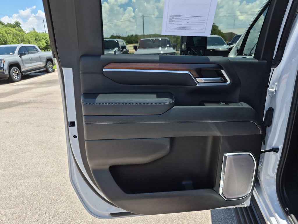 Certified 2025 GMC Sierra 2500 Denali w/ Denali Reserve Package AWD/4WD image 39