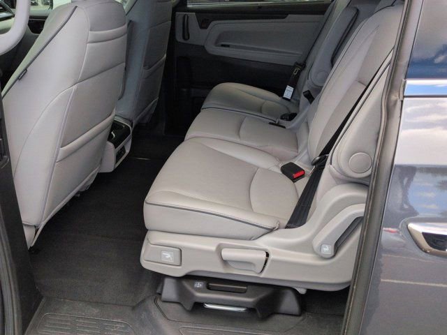 Used 2023 Honda Odyssey Elite image 17