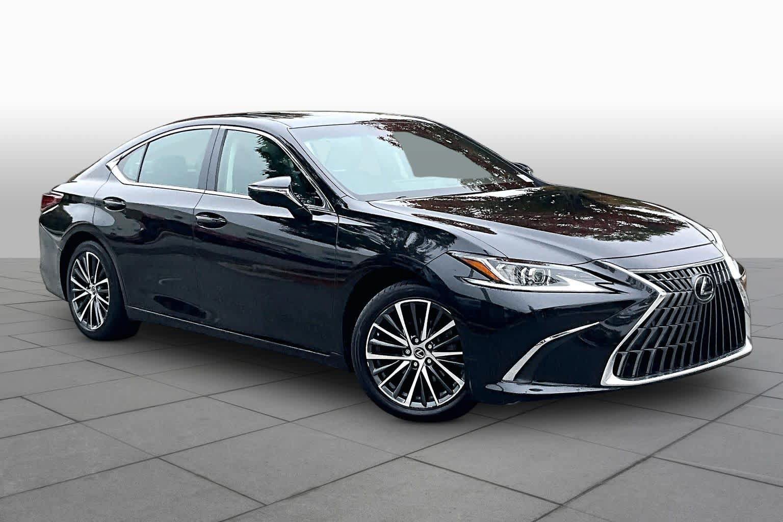 Used 2023 Lexus ES 350 w/ Premium Package FWD image 3