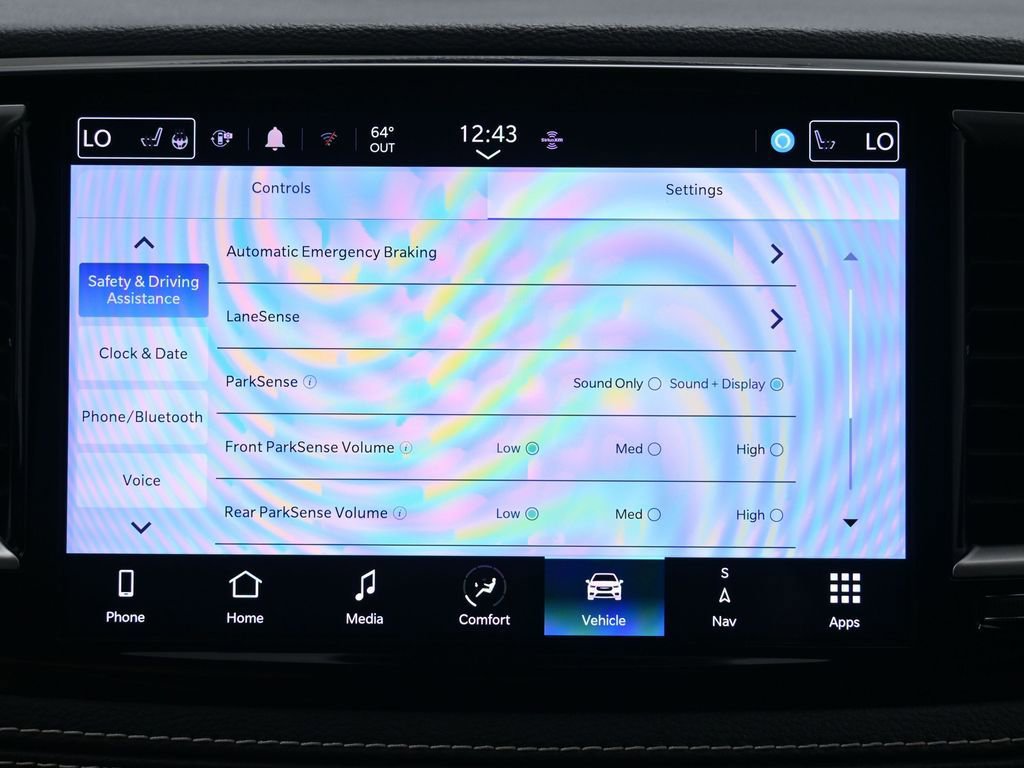 Used 2022 Chrysler Pacifica Touring-L w/ Uconnect Theater Family Group image 38