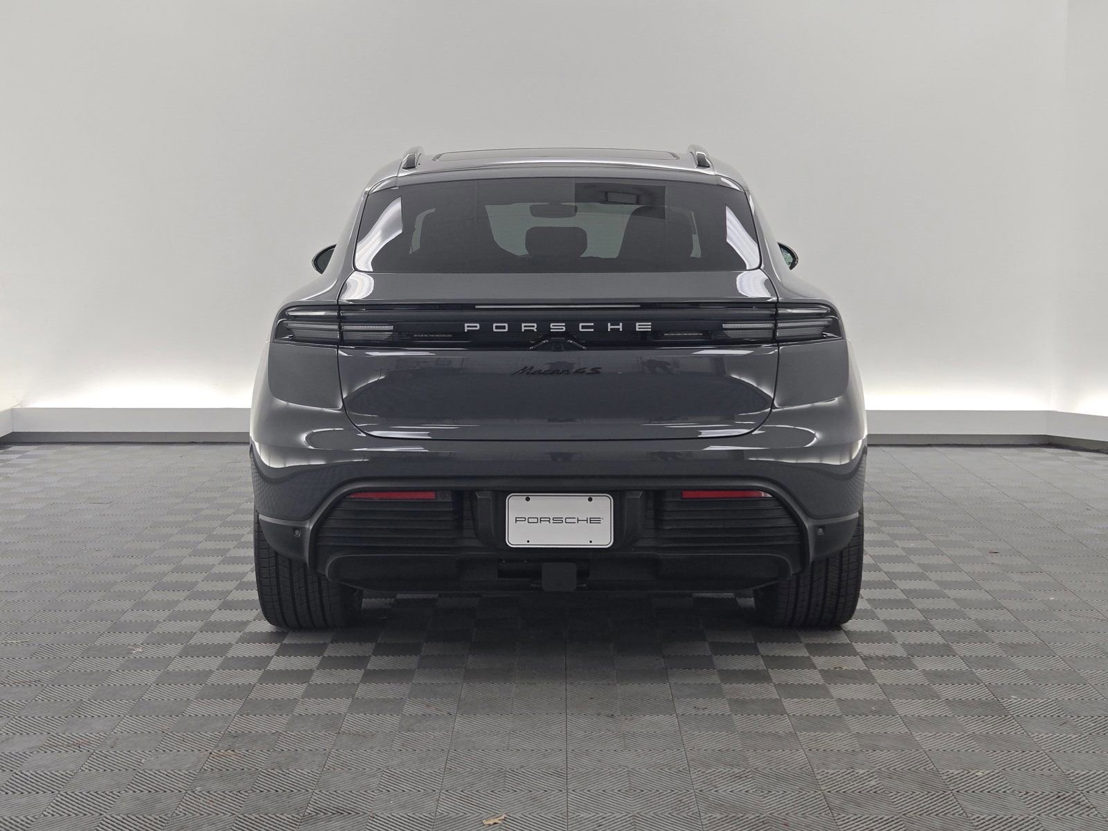 New 2025 Porsche Macan 4S Electric image 10