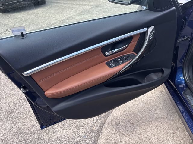 Used 2017 BMW 330i Sedan RWD image 27