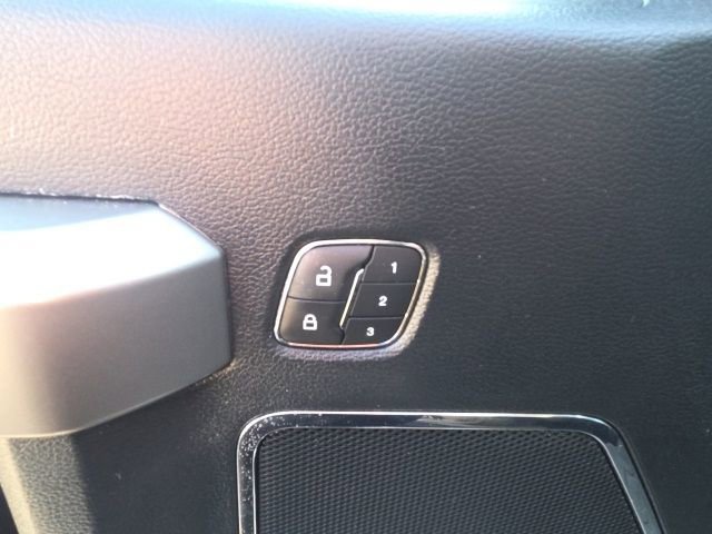 Used 2020 Ford F150 Lariat w/ Equipment Group 502A Luxury AWD/4WD image 26