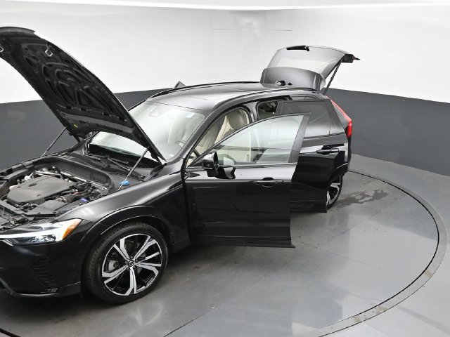 Used 2023 Volvo XC60 B6 Ultimate w/ Climate Package AWD/4WD image 50