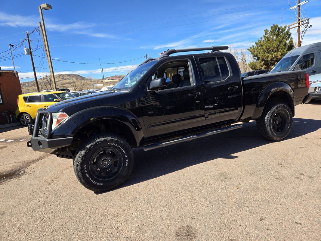 Used 2008 Nissan Frontier LE w/ Leather Pkg AWD/4WD image 5