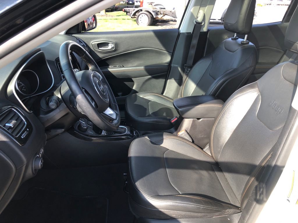 Used 2020 Jeep Compass Limited AWD/4WD image 19