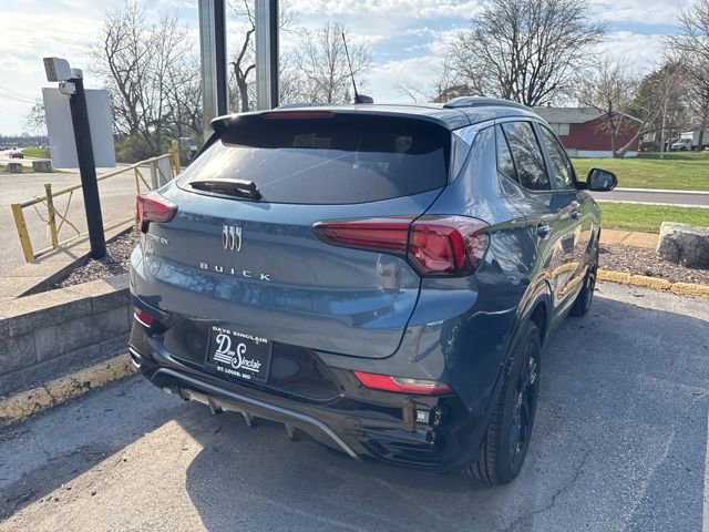 Used 2024 Buick Encore GX Sport Touring image 6