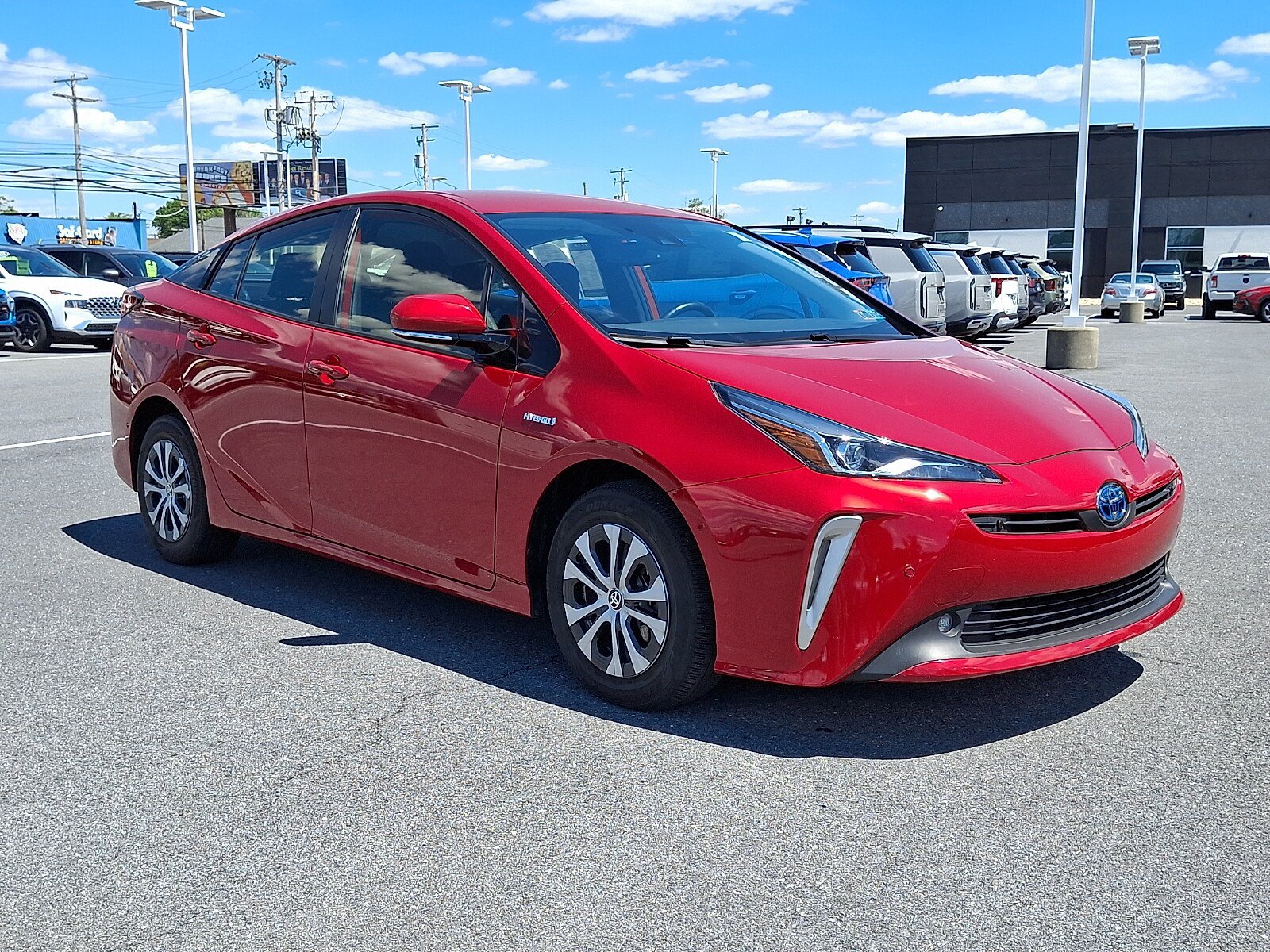 Used 2019 Toyota Prius XLE AWD/4WD image 3