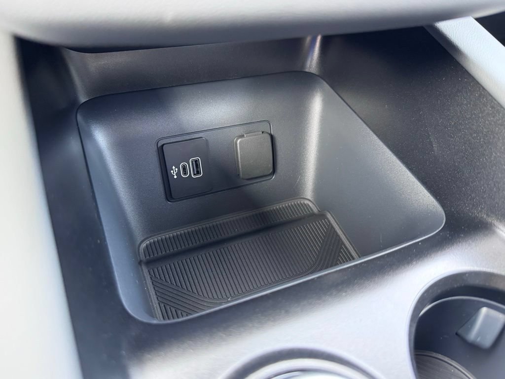 New 2026 Ford Explorer Active AWD/4WD image 38