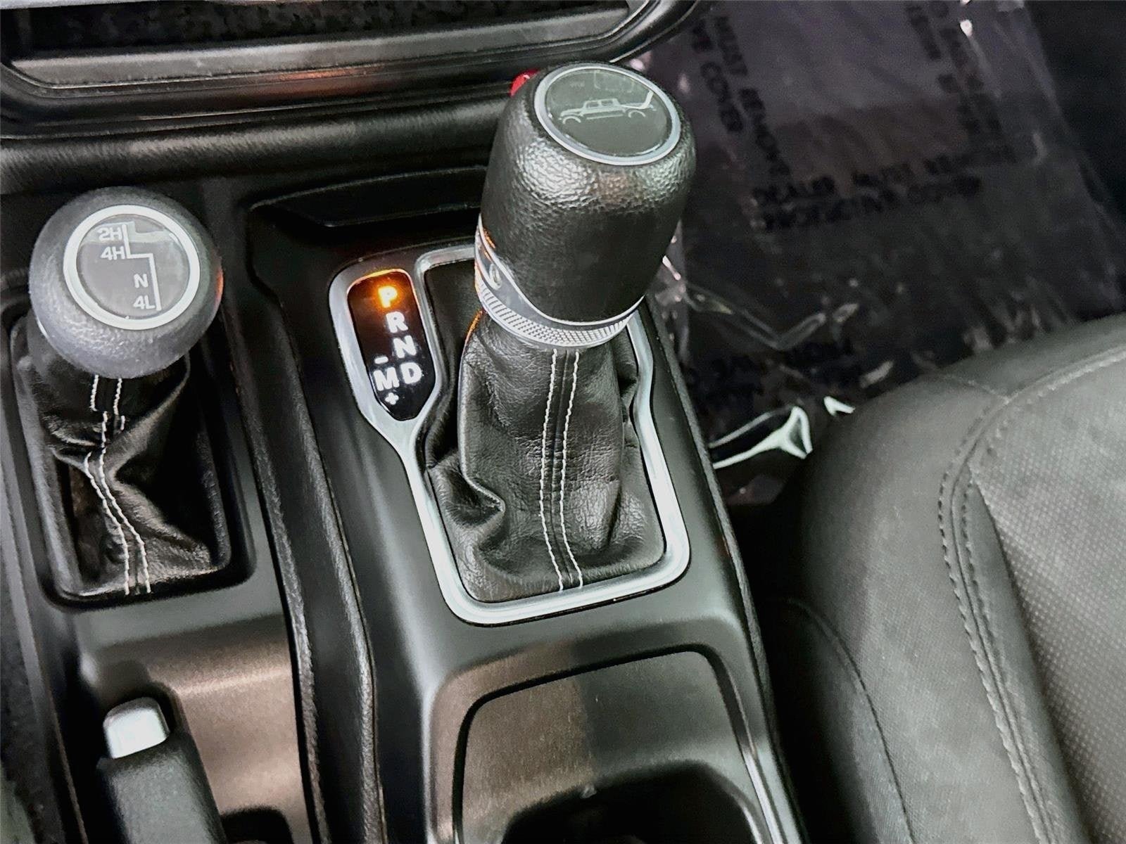Used 2023 Jeep Gladiator Overland AWD/4WD image 19