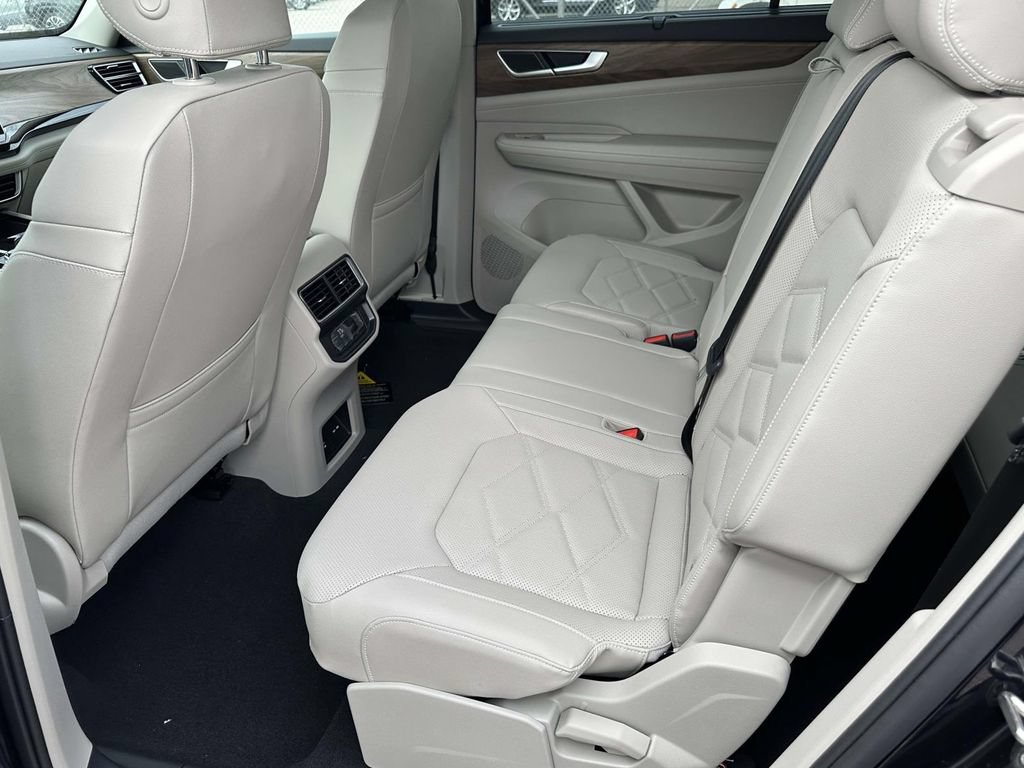 New 2025 Volkswagen Atlas SE AWD/4WD image 9