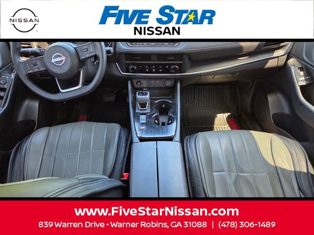 Used 2024 Nissan Rogue S image 9