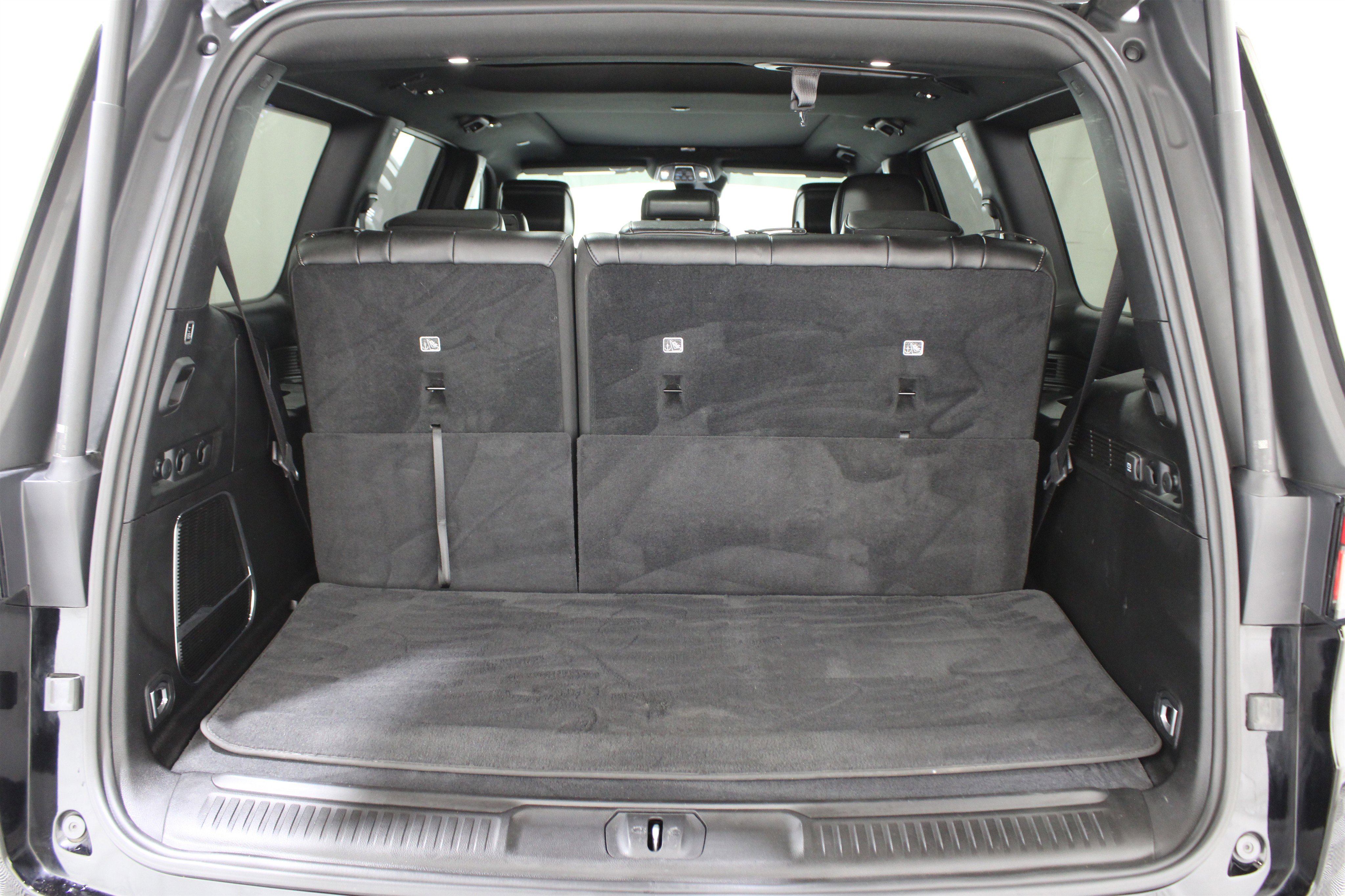 Used 2023 Jeep Wagoneer 4WD w/ Premium Group I image 30