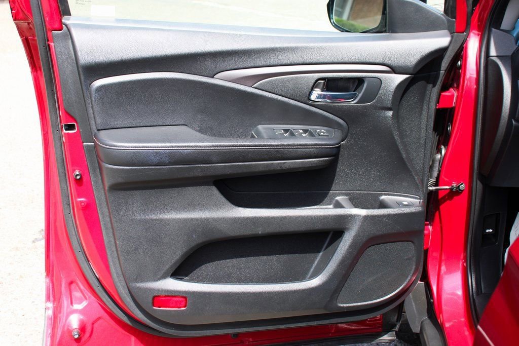 Used 2021 Honda Ridgeline Sport image 15