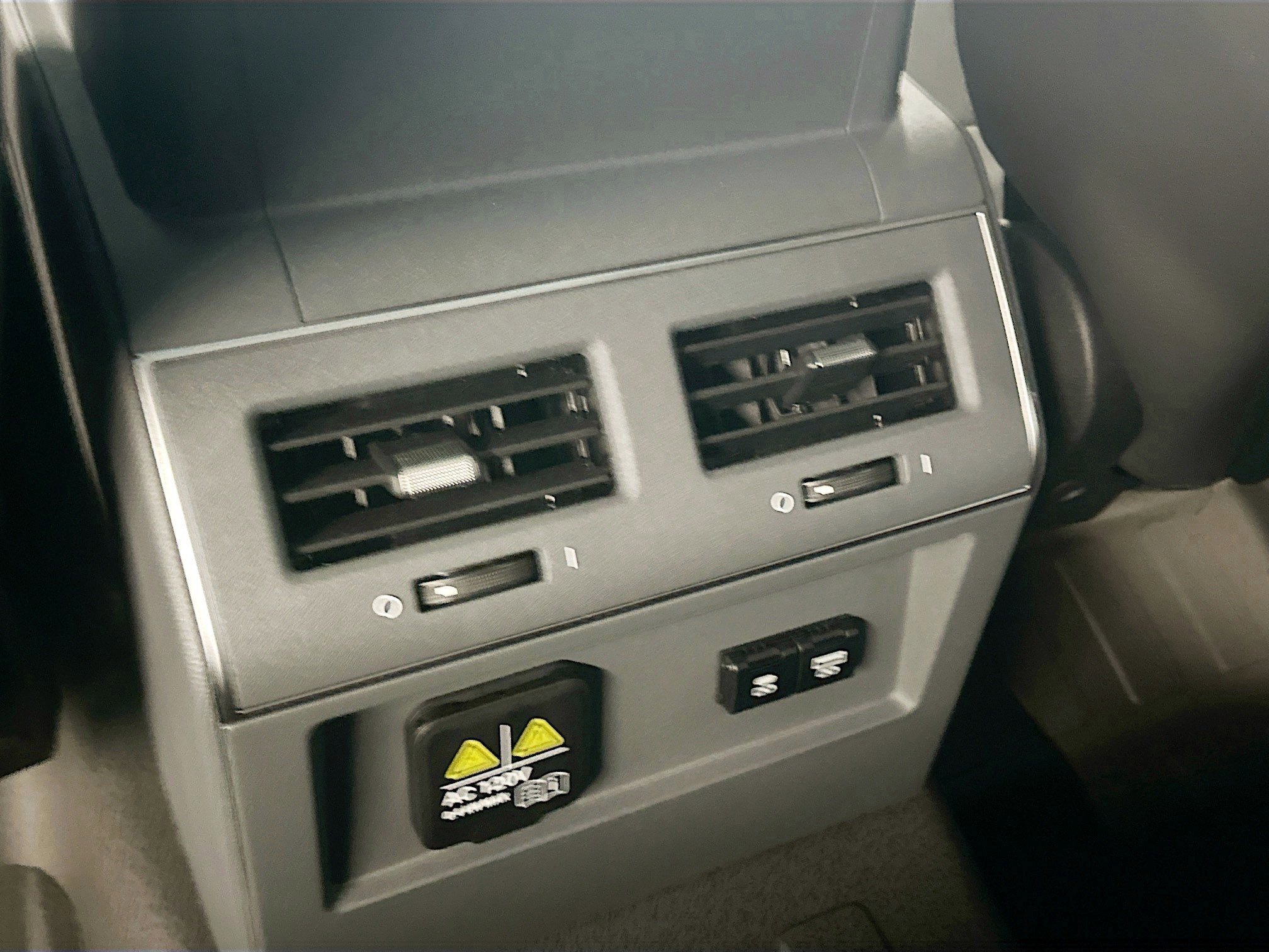 New 2025 INEOS Grenadier Station Wagon AWD/4WD image 38