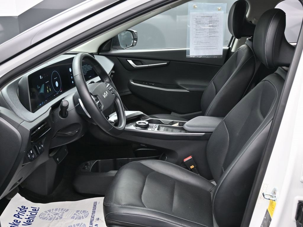 Used 2022 Kia EV6 Wind image 16