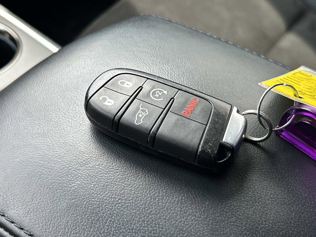 Used 2020 Dodge Durango R/T image 34