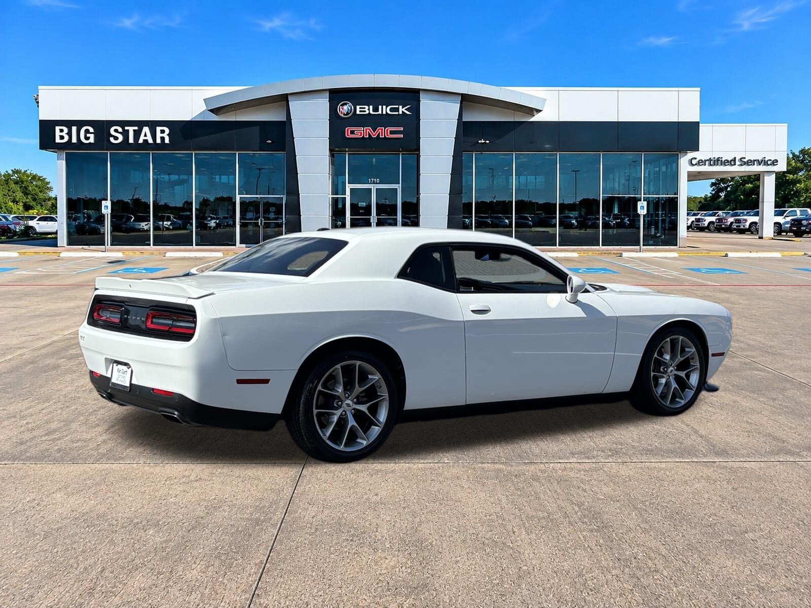 Used 2022 Dodge Challenger GT RWD image 3