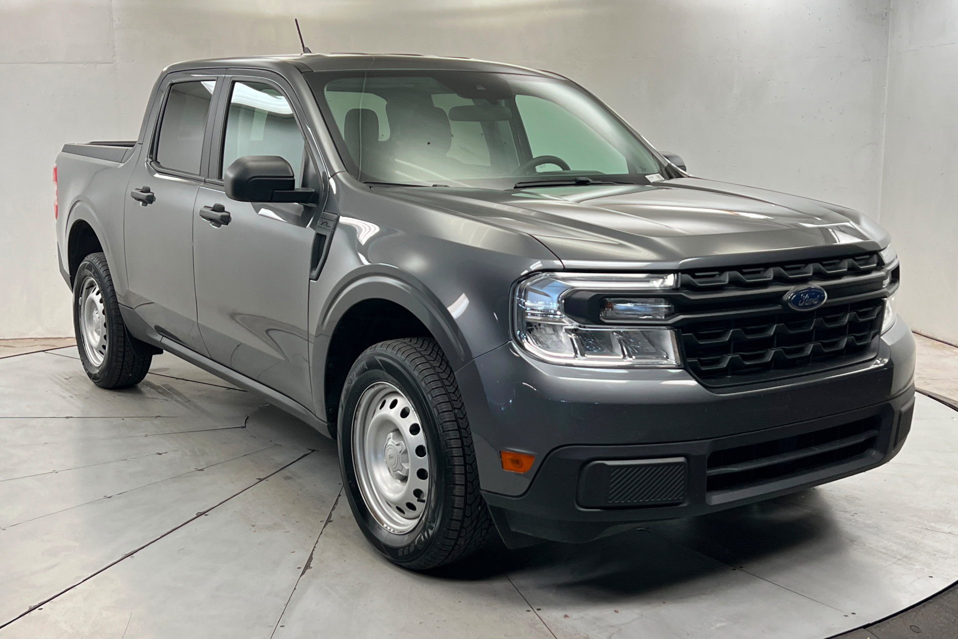 Used 2023 Ford Maverick XL FWD image 7