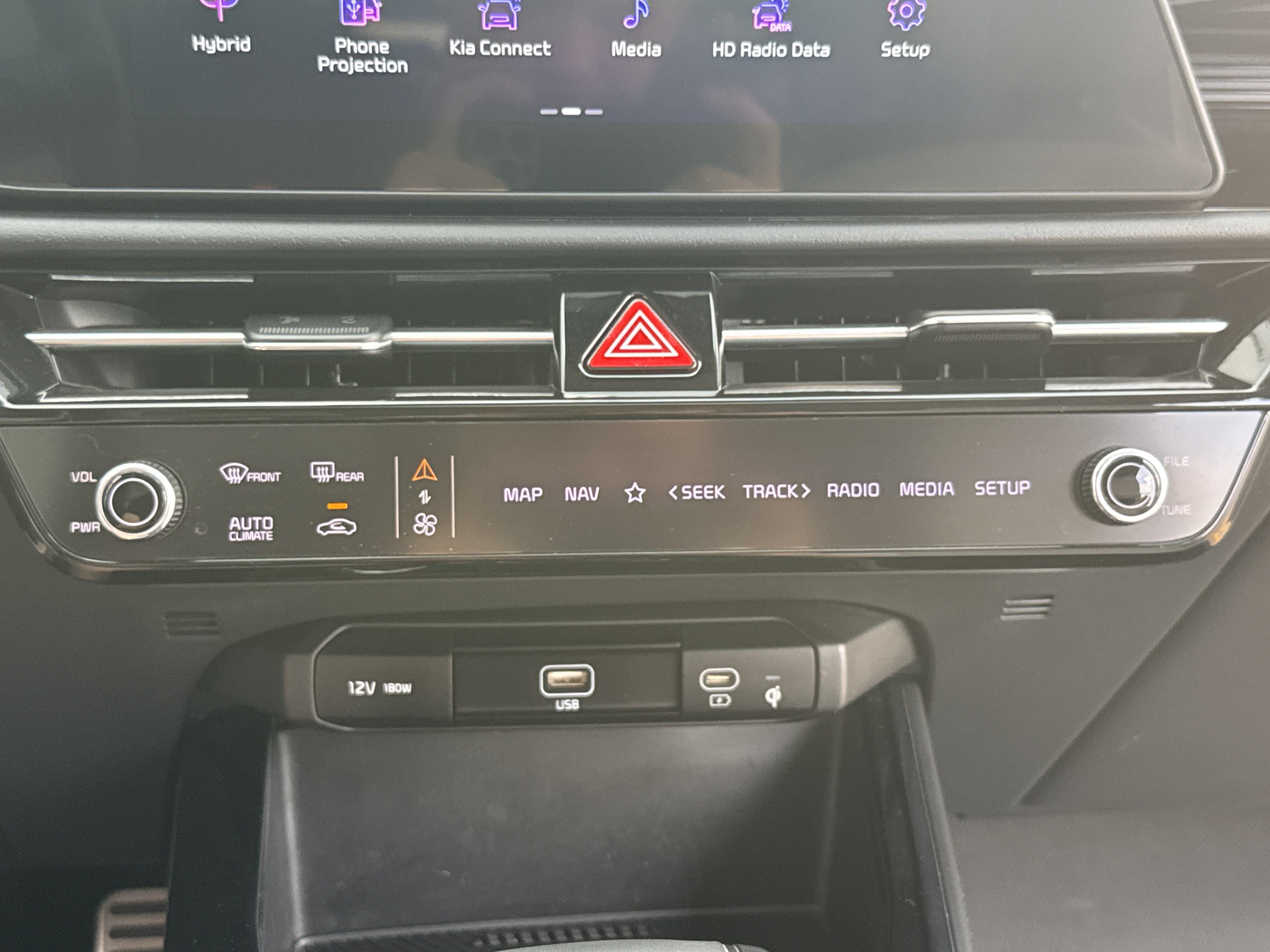 Used 2024 Kia Niro EX Touring FWD image 17