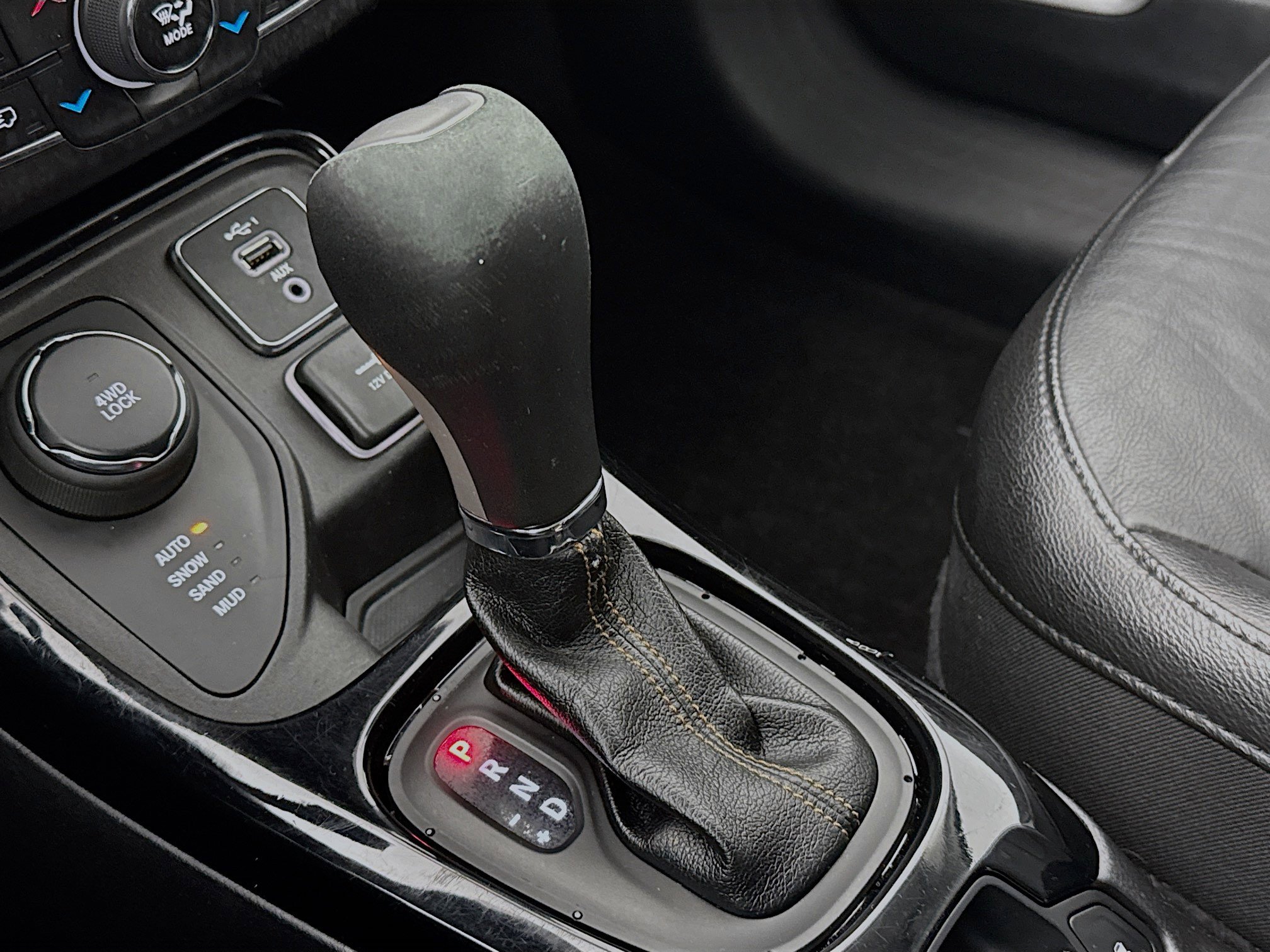 Used 2020 Jeep Compass Limited image 16