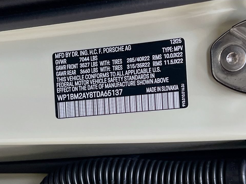 Certified 2026 Porsche Cayenne Turbo AWD/4WD image 34