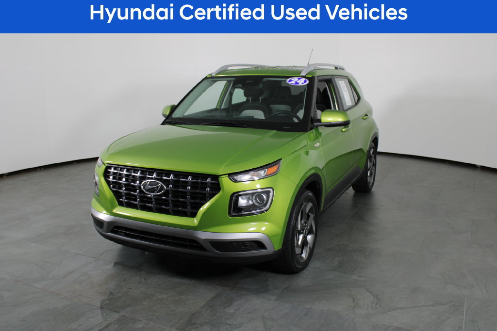 Certified 2024 Hyundai Venue SEL FWD image 2