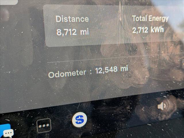 Used 2023 Tesla Model Y 2WD image 9