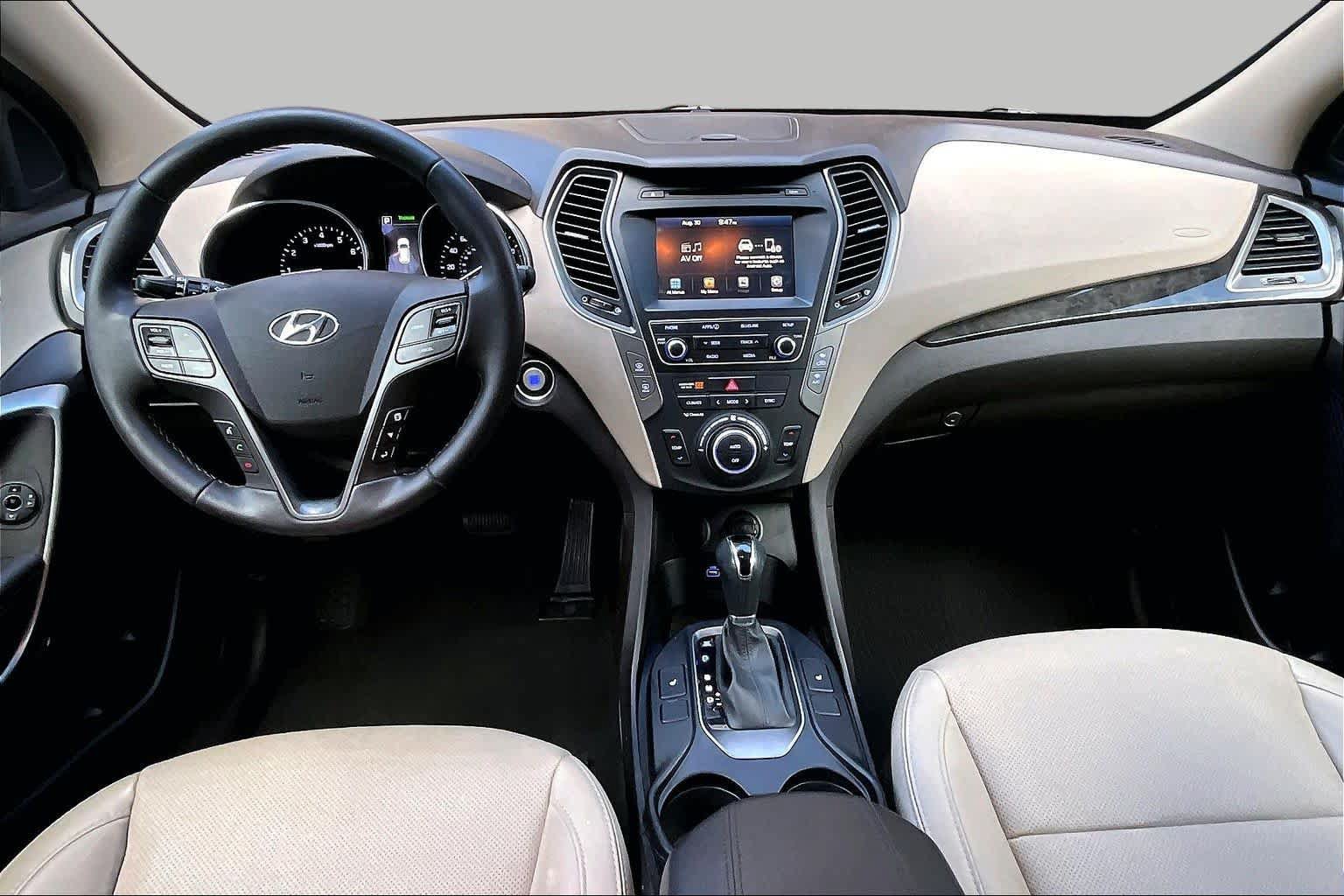 Used 2017 Hyundai Santa Fe Sport FWD image 15