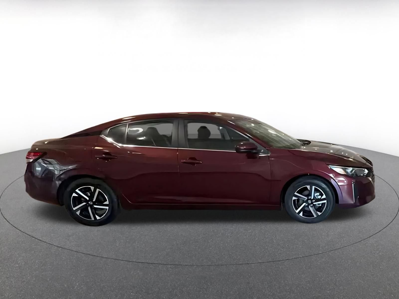 Used 2025 Nissan Sentra SV FWD image 11