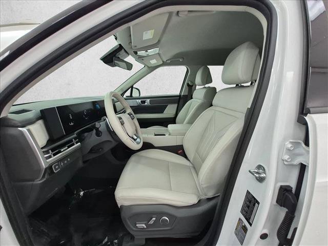 Used 2026 Hyundai Santa Fe SEL FWD image 16