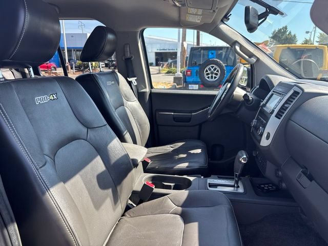 Used 2015 Nissan Xterra PRO-4X w/ Pro-4x Leather Package AWD/4WD image 10