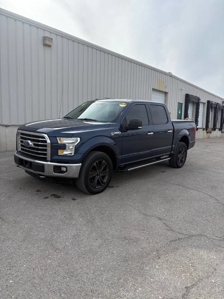 Used 2016 Ford F150 XLT w/ Equipment Group 302A Luxury AWD/4WD image 3