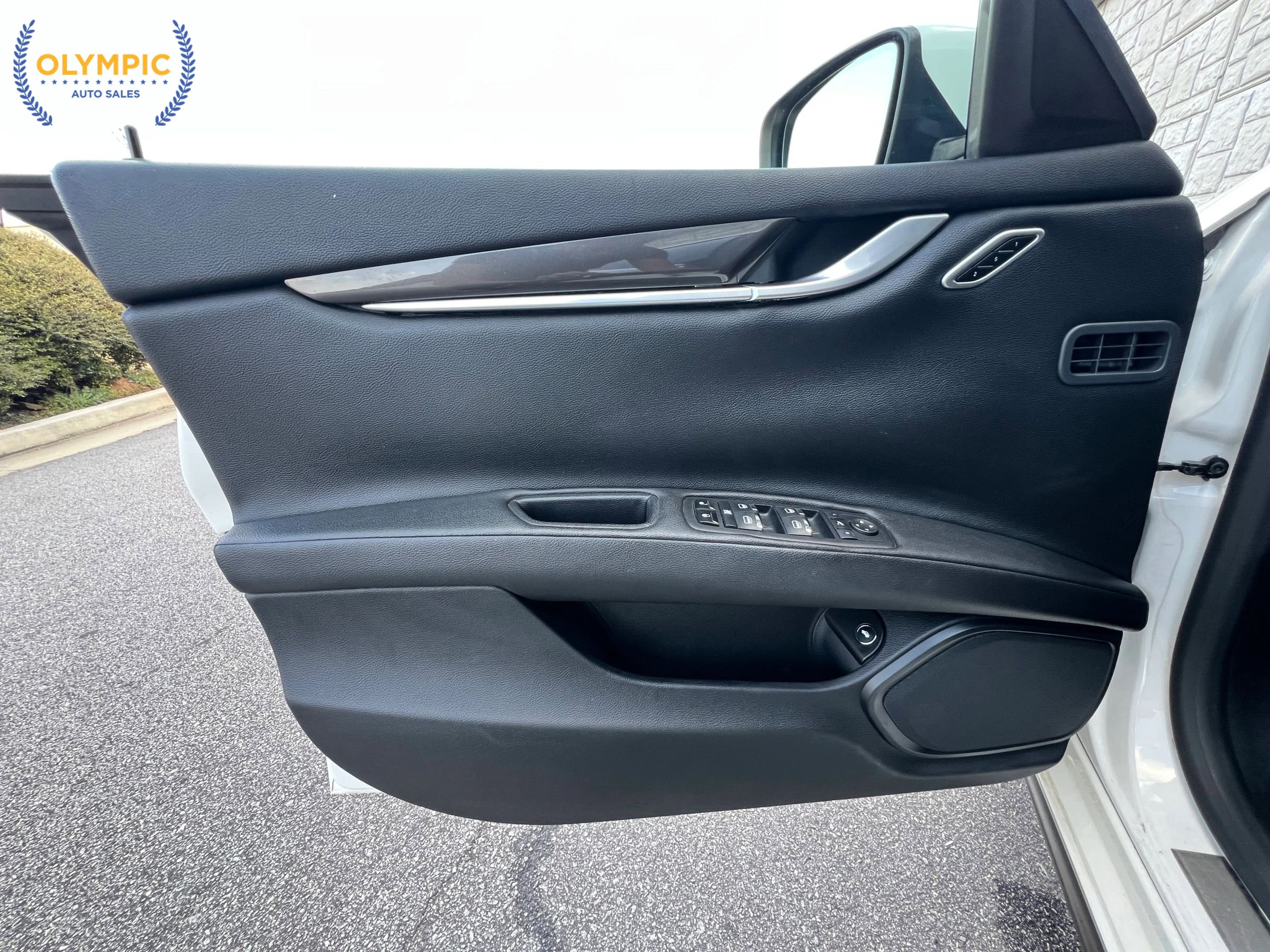 Used 2016 Maserati Ghibli image 39