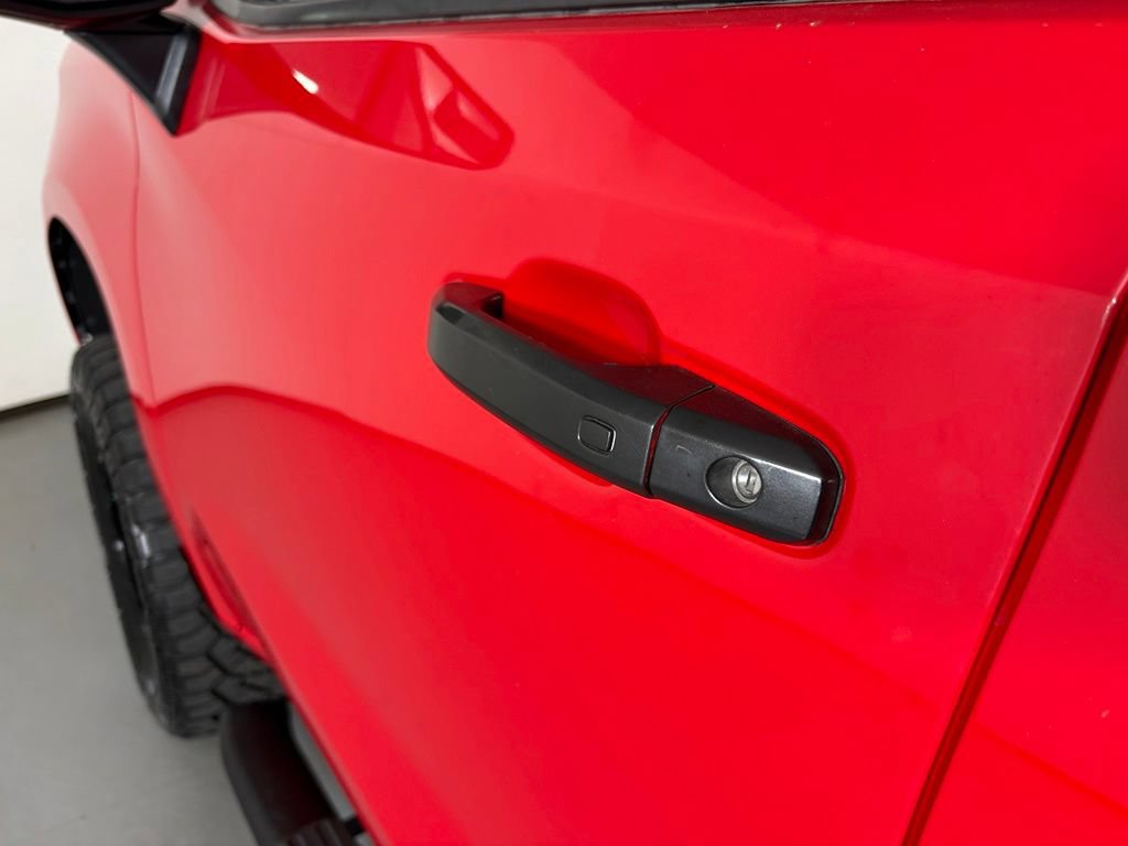 Used 2020 Chevrolet Silverado 1500 LT w/ All-Star Edition RWD image 16