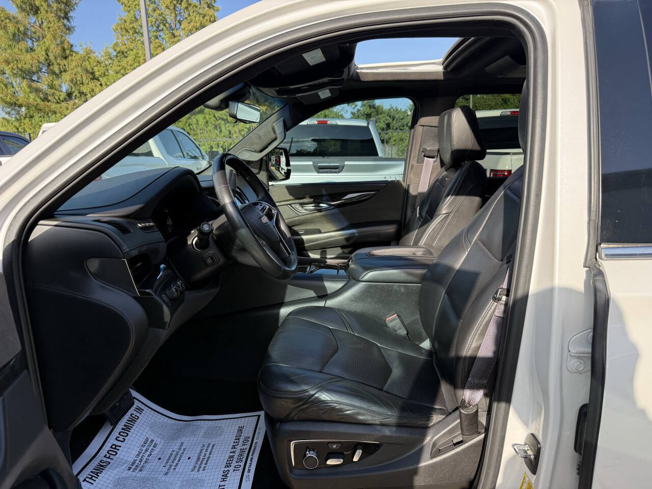Used 2017 Cadillac Escalade Platinum AWD/4WD image 7