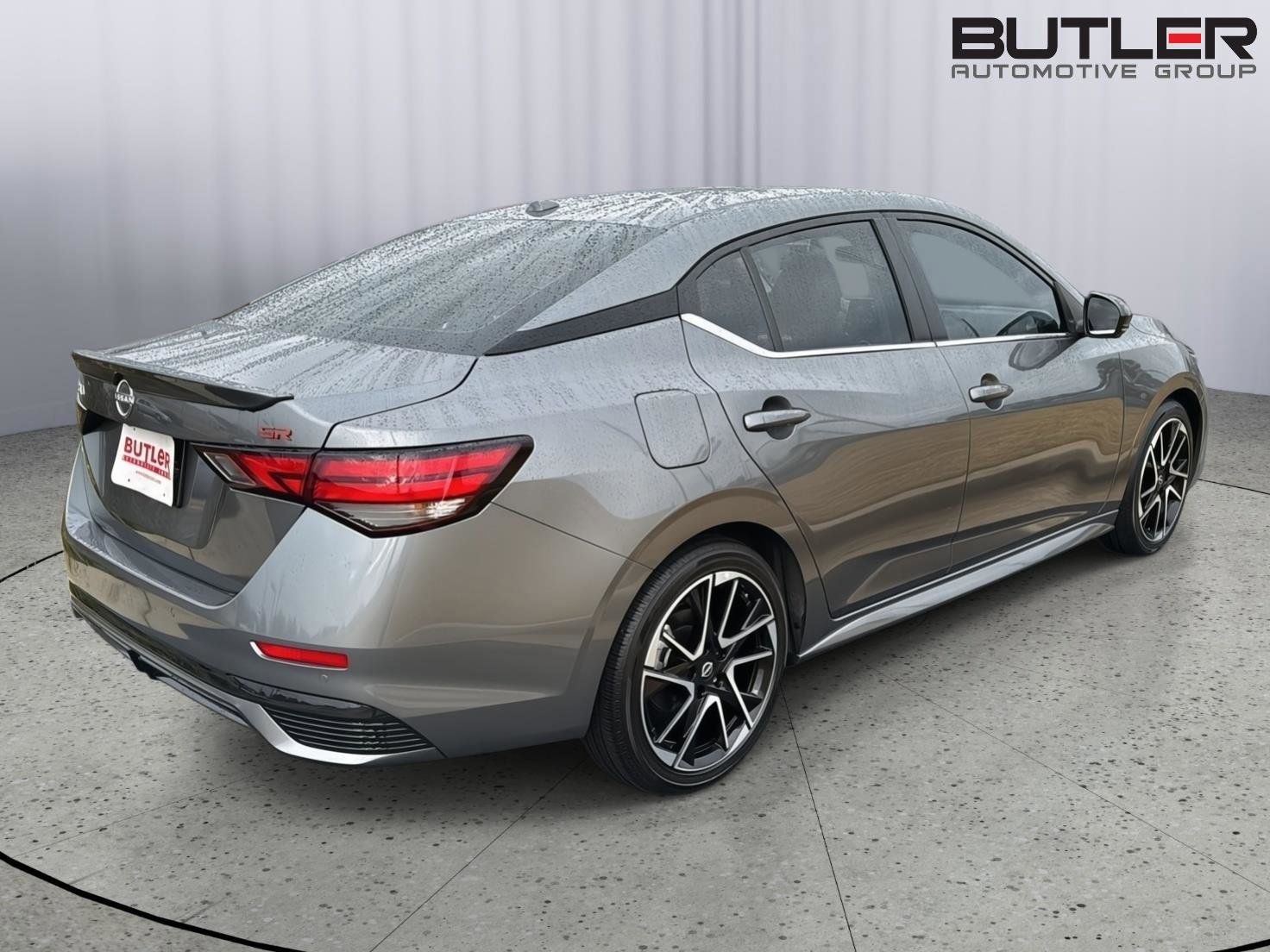 Used 2024 Nissan Sentra SR w/ SR Premium Package image 5