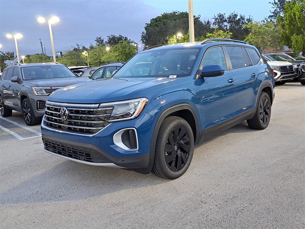 New 2026 Volkswagen Atlas SE image 3